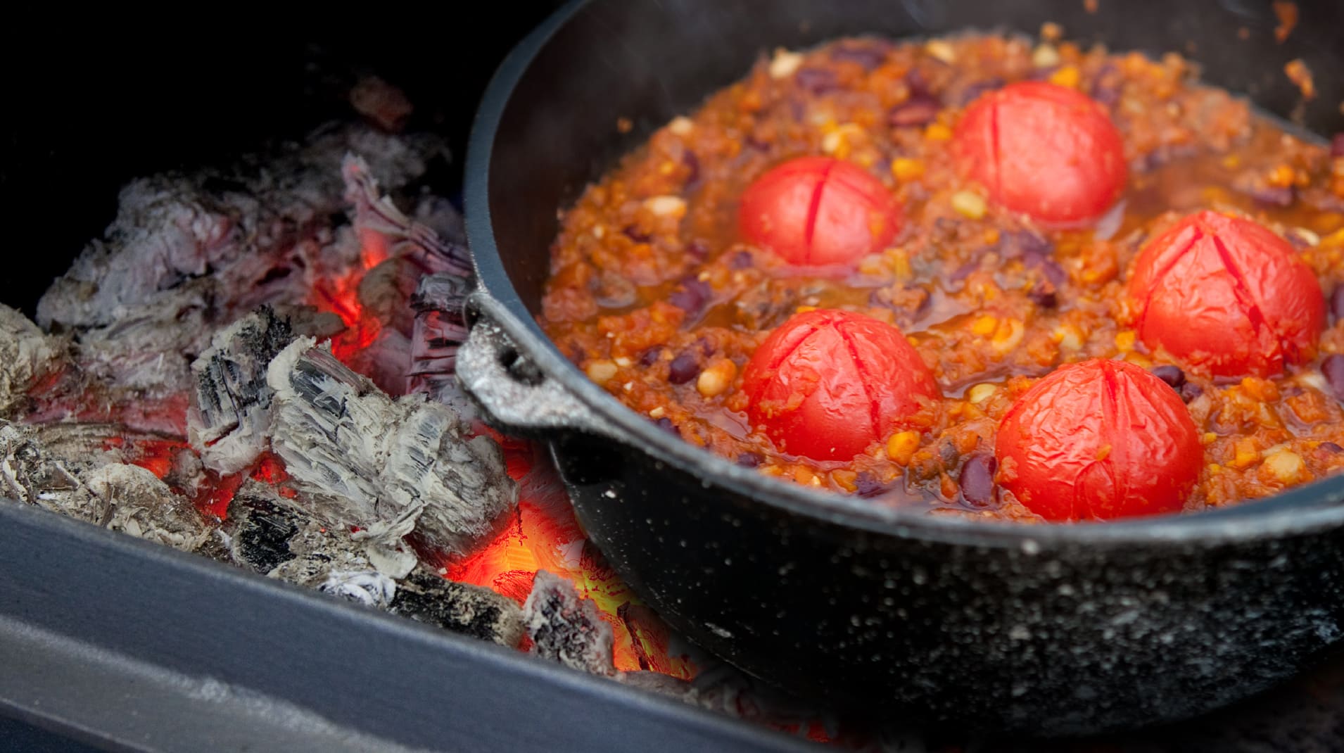 AGNI C – Kochen im Holzofen